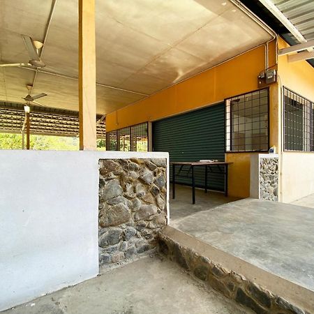 Oyo 90268 Lohan Point Lodge Ranau Exterior foto